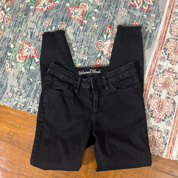 Universal Thread Denim - Universal Thread factory distressed raw frayed denim skinny mid rise jeans